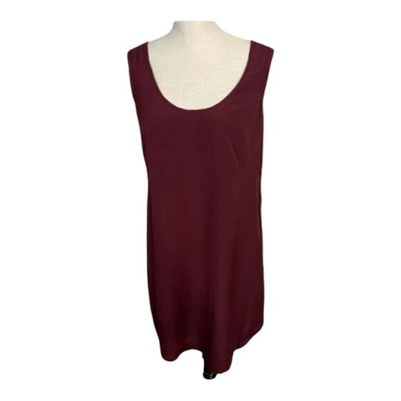 Mossimo Shift Dress Size M Burgundy Red Sleeveless Solid Racerback Casual - Picture 3 of 11